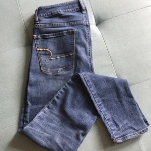 American Eagle Hi-Rise Skinny Jeans -6L